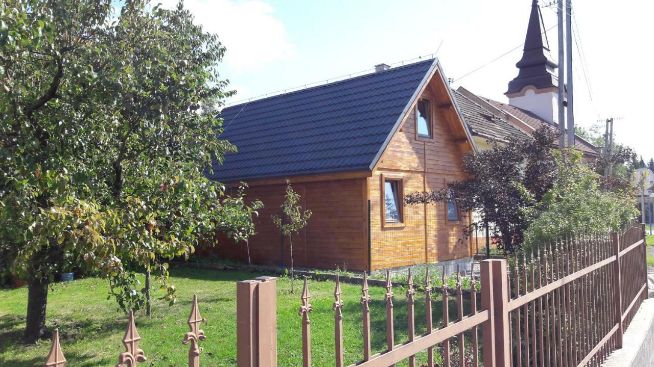 Domcek U Hanov Liptovský Mikuláš Exteriör bild